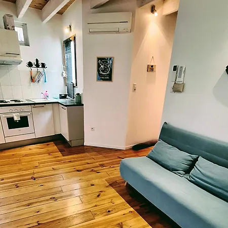 De Charme Centre Apartment *